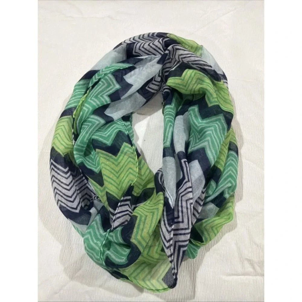 Lot Five Women's Scarves Chevron Geometric Palm Tree Paris Infinity‎ And Wrap